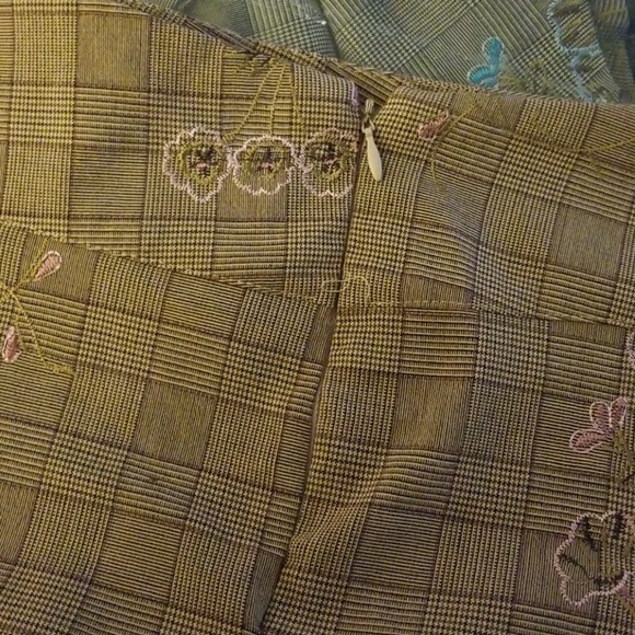 Gypsy Flower Vine Pink& Cream Skirt 💗 - Picture 5 of 5